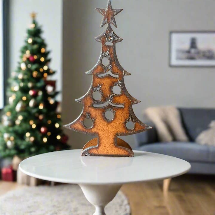 Rustic Christmas tree tabletop figurine – metal holiday home accent
