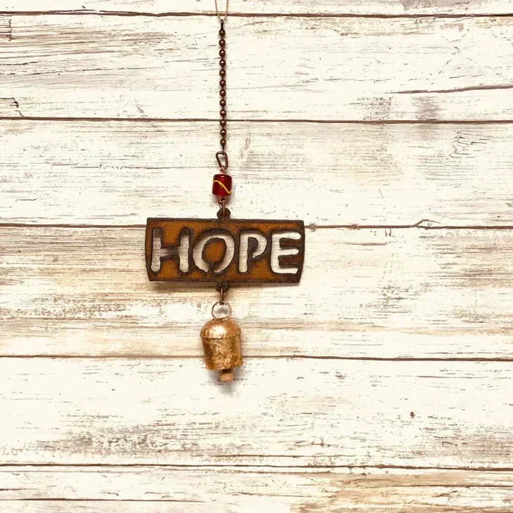 9 Rustic Metal Signs That Make Perfect Housewarming Gifts