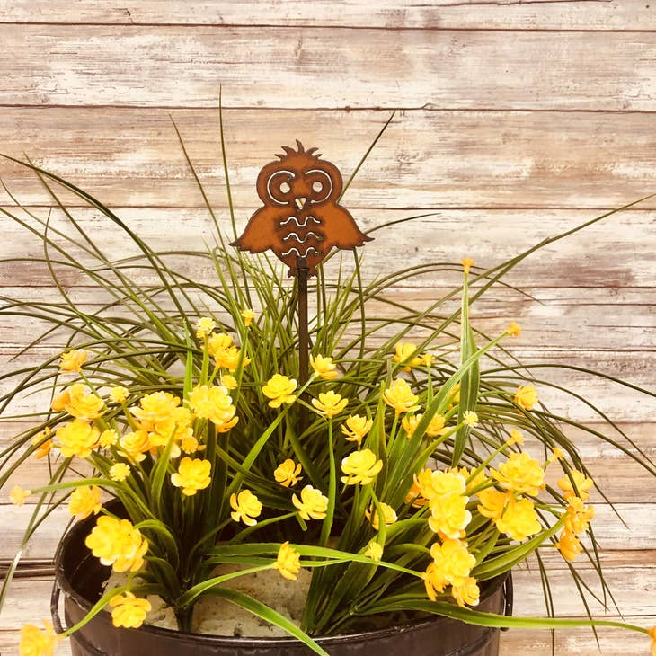 Owl Rusty Metal Garden Plant Stake